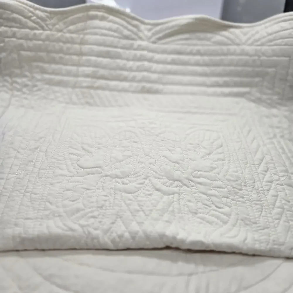 Madison Park 3 PcGenoa Coverlet Set Ivory Full/Queen Org $99 Cottage Farmhouse